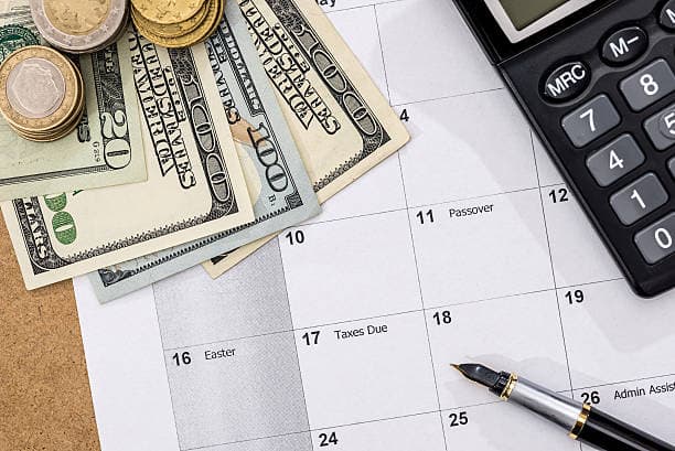 How to Build a Monthly Budget Step-by-Step Guide